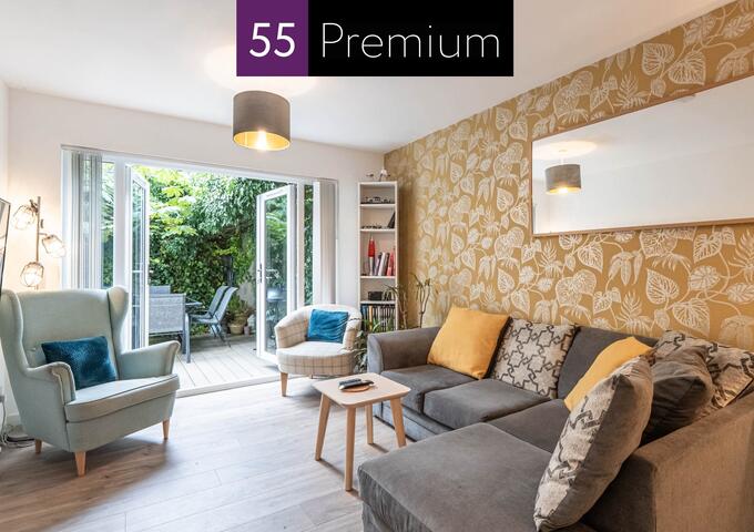 Johnston Ct, North Street, KY16 9PY