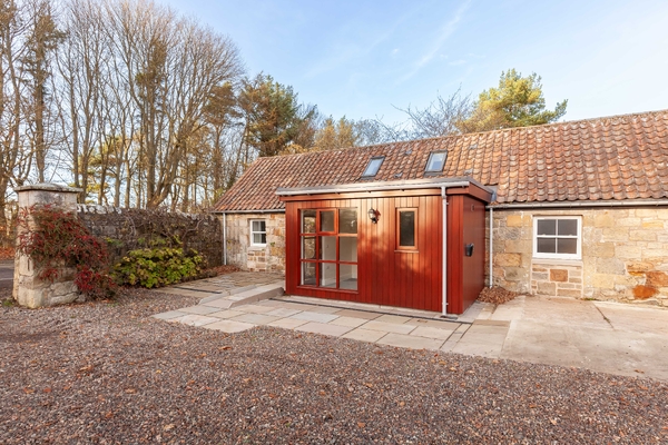 The Dairy, Stravithie, St Andrews, KY16 8LT
